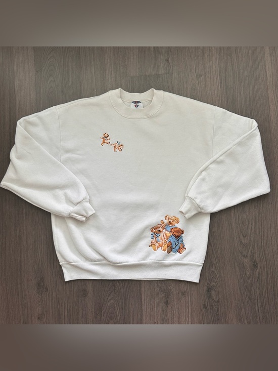 Jerzees Other - Vintage Embroidered Bear Crewneck Sweatshirt